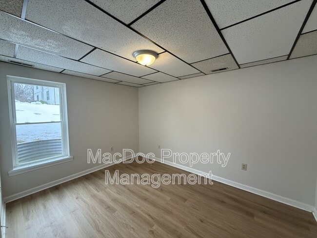 Building Photo - 9298 Hayden Dr