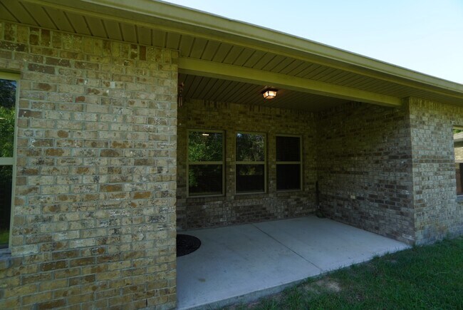 Building Photo - 5020 Pretty Way