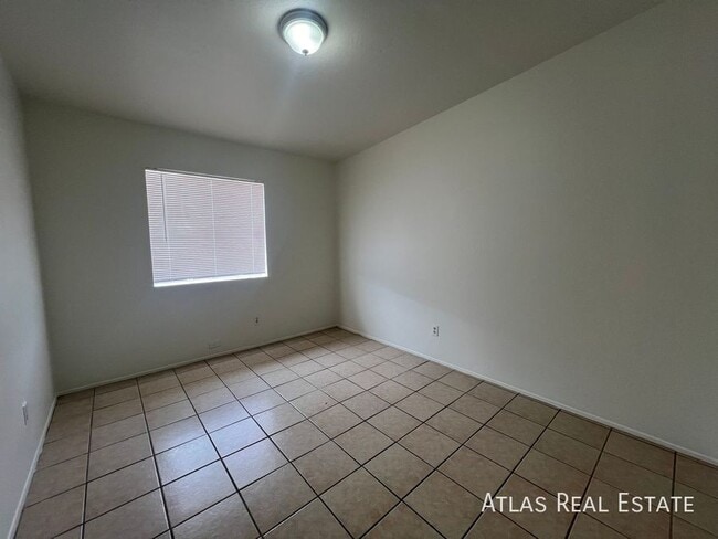 Building Photo - 40 N Westmoreland Ave