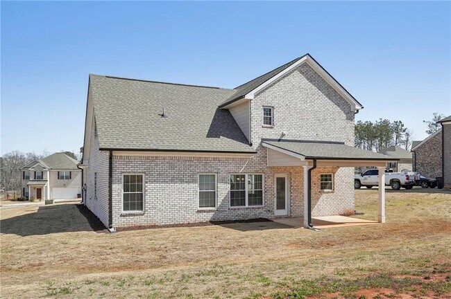 Building Photo - 516 College Dr