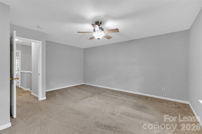 Building Photo - 11054 Dixie Hills Dr
