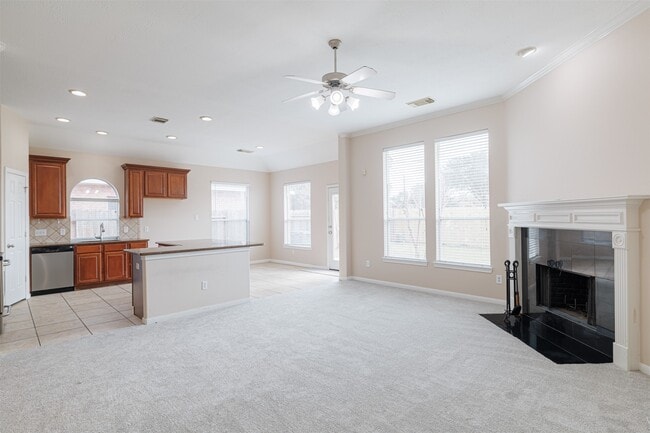 Building Photo - 24207 Yelverton Glen Dr