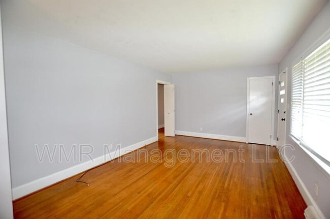 Building Photo - 4120 Leeds Dr