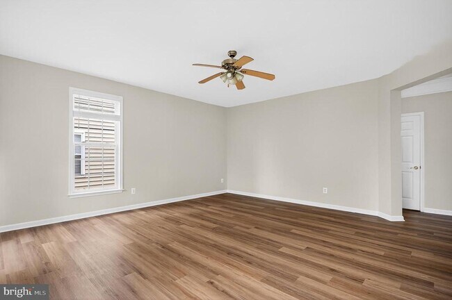 Building Photo - 42071 Pepperbush Pl
