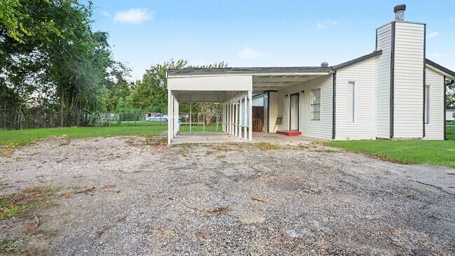 Building Photo - 654 Ridge Dr