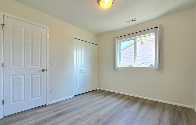 Building Photo - 6406 35th St NE