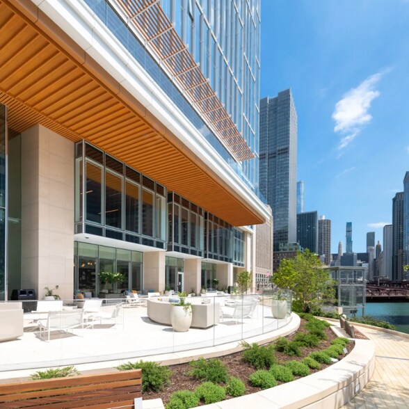Building Photo - 359 W Wolf Point Plaza