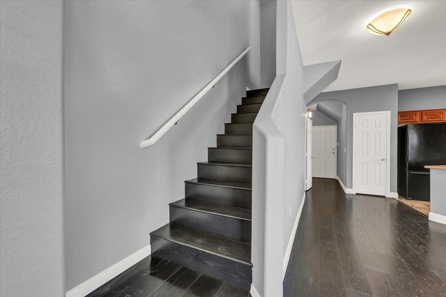 Building Photo - 9303 Gilcrease Ave