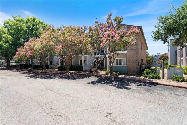 Building Photo - 12166 Metric Blvd