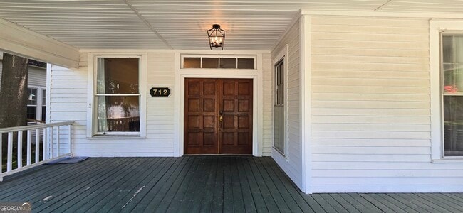 Building Photo - 712 Stonewall St