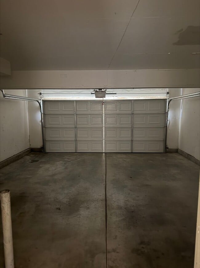 Building Photo - 3241 Triumph Ln