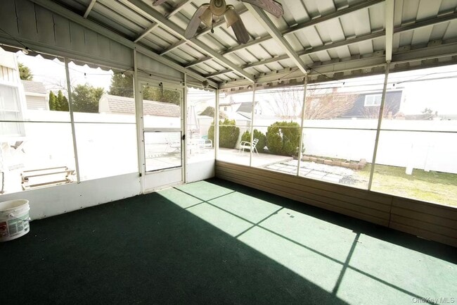 Building Photo - 32 Needle Ln