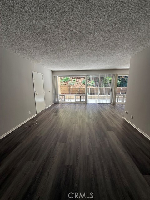 Building Photo - 3829 Don Tomaso Dr