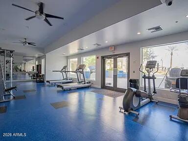 Building Photo - 945 E Playa Del Norte Dr
