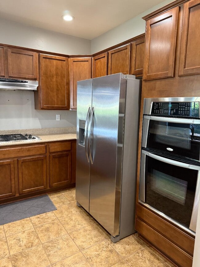 Building Photo - 843 Beauregard Ln