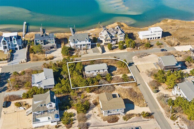 Building Photo - 7 Cove Ln