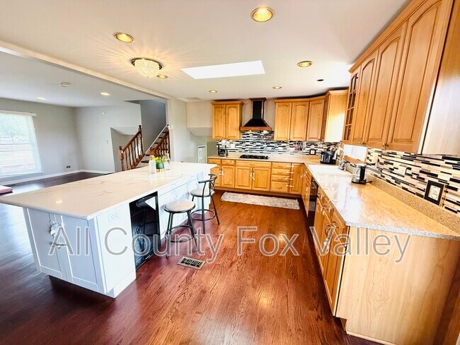 Building Photo - 21 E Appletree Ln
