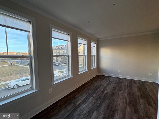 Building Photo - 139 Rubens Dr