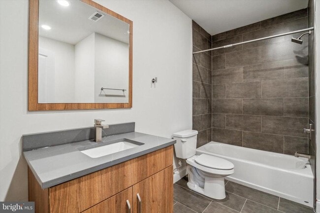 Building Photo - 2143 E Lehigh Ave