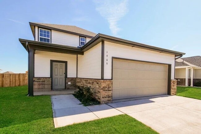 Building Photo - 1909 Crimson Lake Blvd