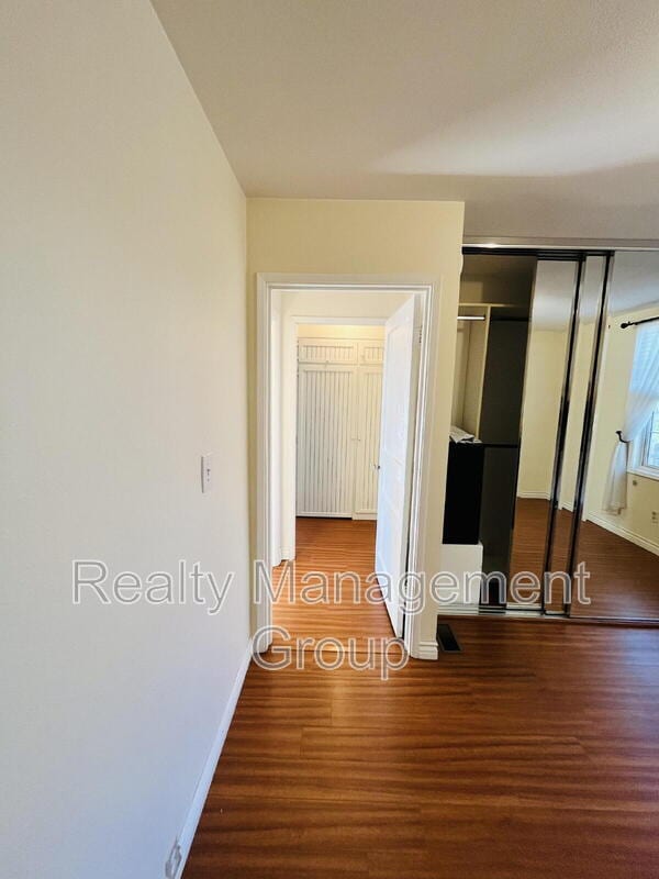 Building Photo - 246 Loma Vista Pl