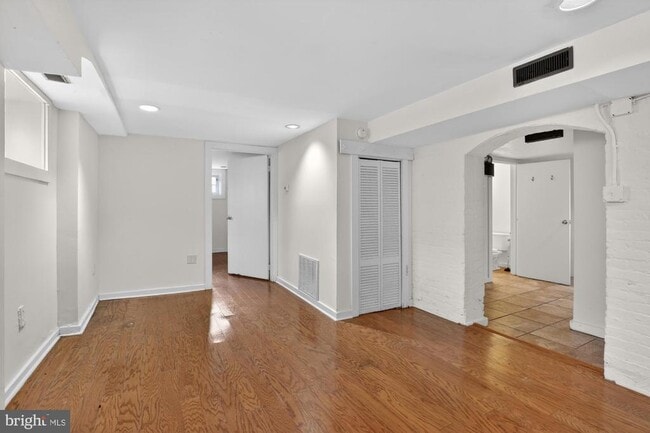 Building Photo - 3512 Lancaster Ave