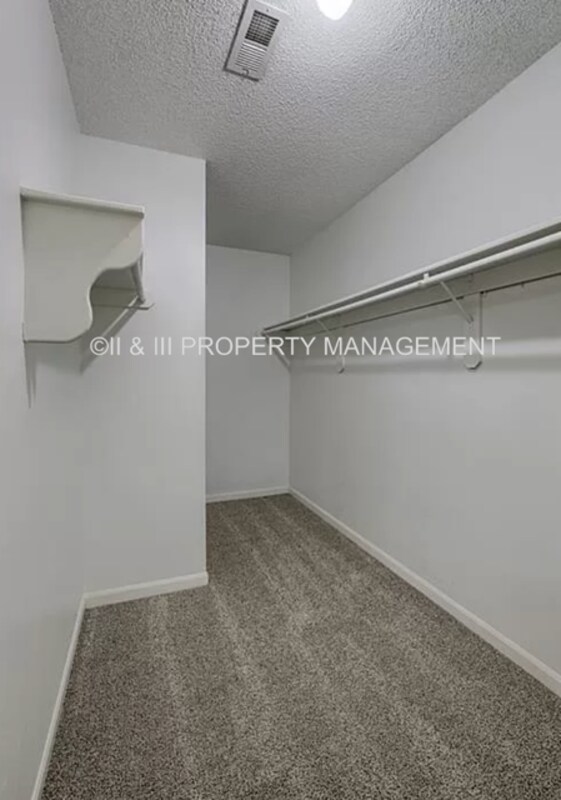 Building Photo - 9601 W 132nd Terrace