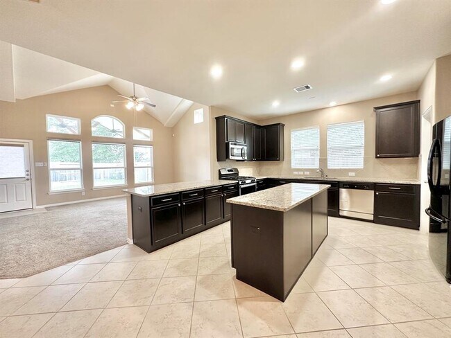 Building Photo - 1422 Laura Hills Ln