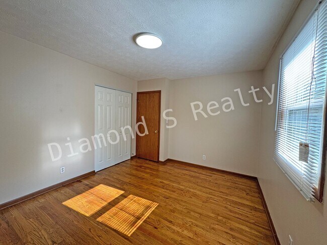 Building Photo - 1412 W Berkeley St