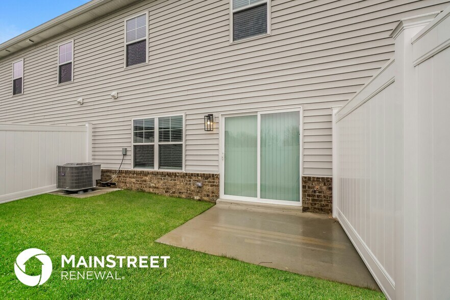 Building Photo - 2085 Paddle Wheel Dr