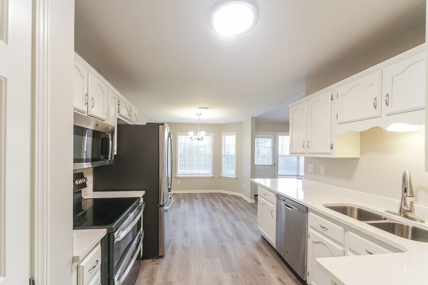 Building Photo - 7931 Claredale Dr