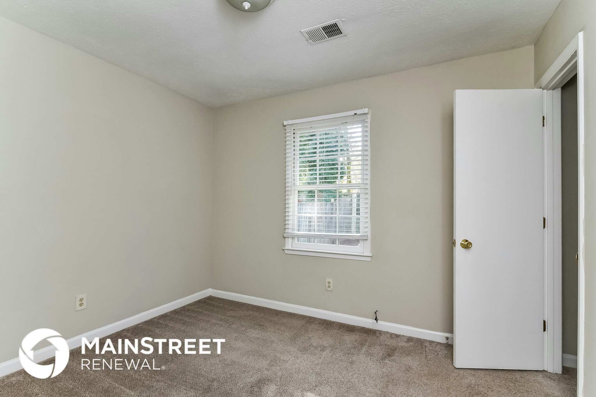 Building Photo - 2070 Corners Cir