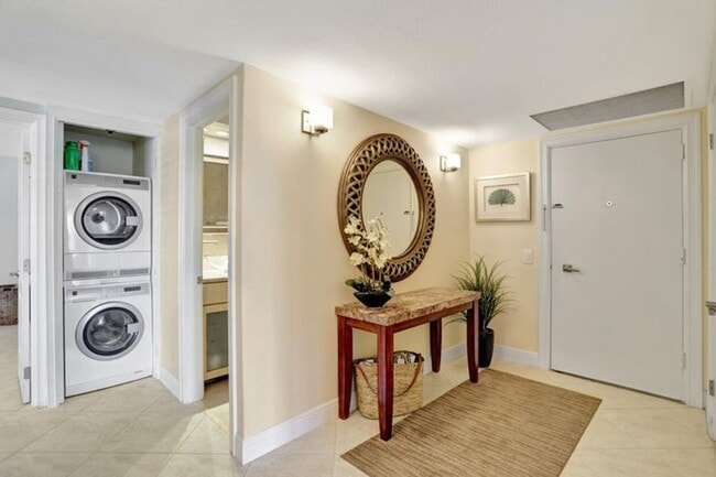 Building Photo - 3700 Galt Ocean Dr