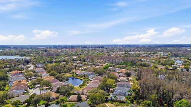 Building Photo - 7632 Blue Spring Dr