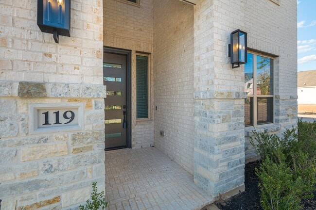 Building Photo - 119 Mockingbird Trails Dr