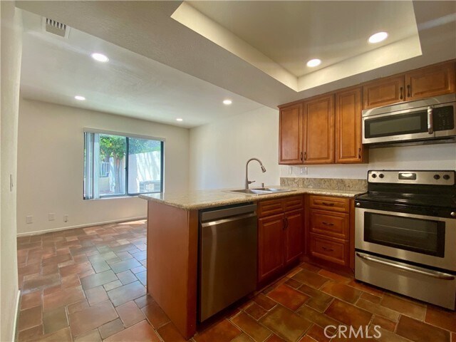 Building Photo - 809 Creekside Dr