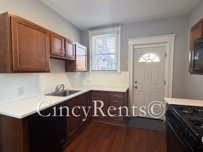 Building Photo - 2220 Williams Ave