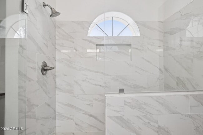 Building Photo - 8303 N 61st Pl