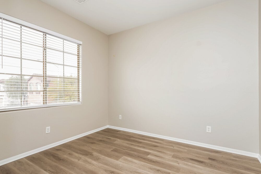 Building Photo - 604 Sumatra Pl