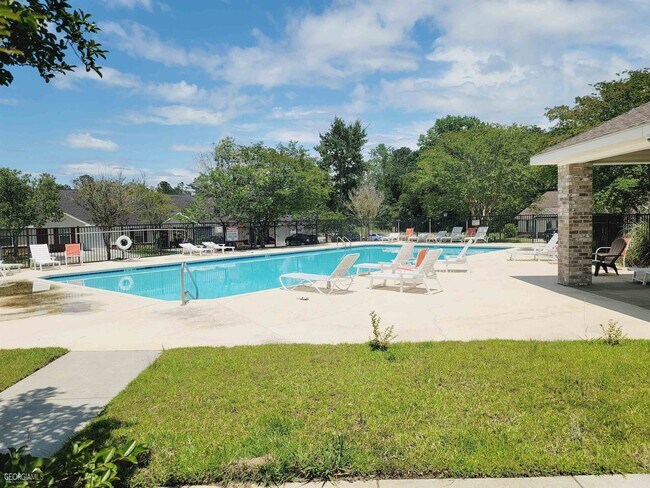 Building Photo - 6007 Towne Pk E Dr