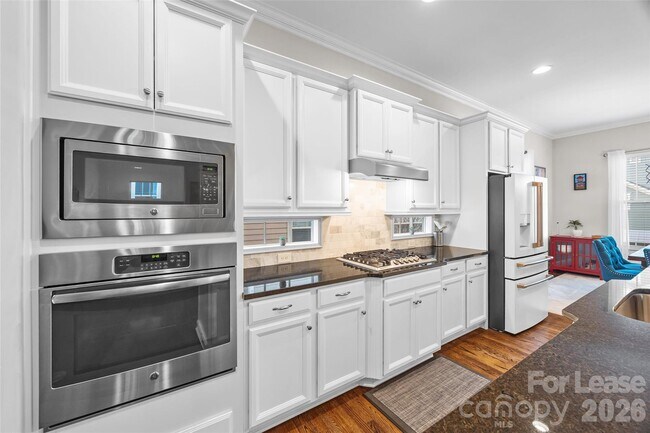 Building Photo - 522 Spring Landing Dr