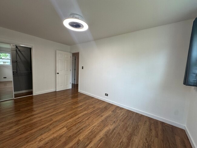 Building Photo - 439 Highview Ave