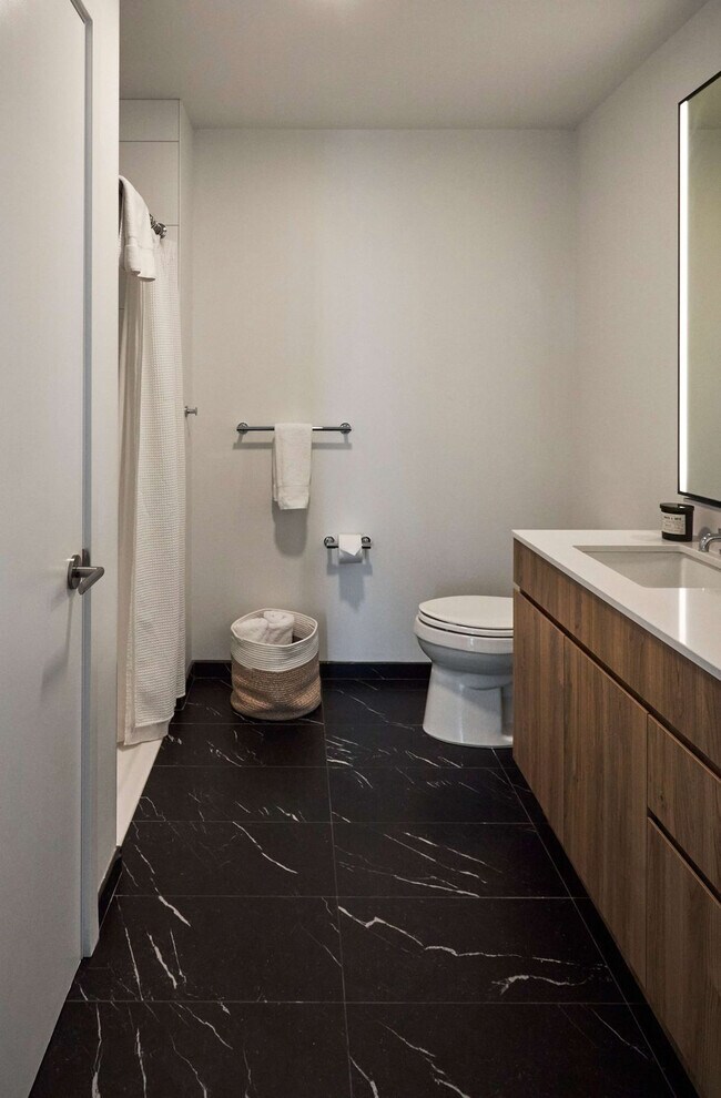 Building Photo - 1006 S Michigan Ave