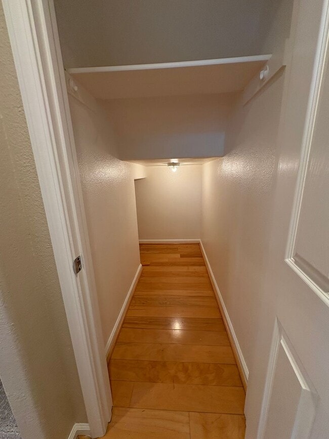 Building Photo - Beautiful 4 Bed 2.5 Bath Garin Ranch Home