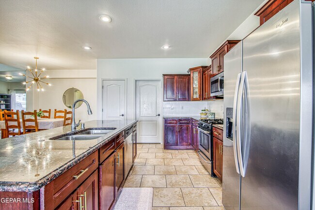 Building Photo - 7751 Enchanted Path Dr