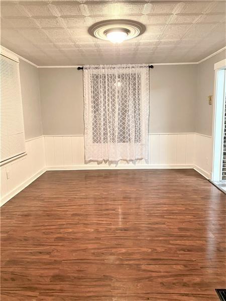 Building Photo - 1459 4th St