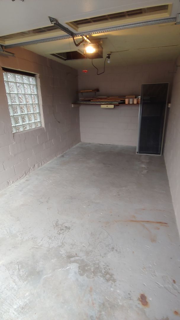 Building Photo - *Beautiful 2BD/2BA Single-Family Home Available in Brentwood*