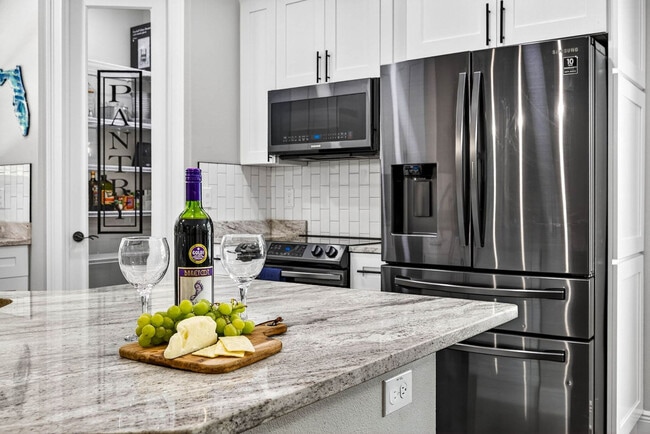 Building Photo - 1826 Beachway Ln