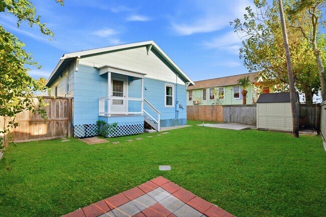 Building Photo - 2415 38th St