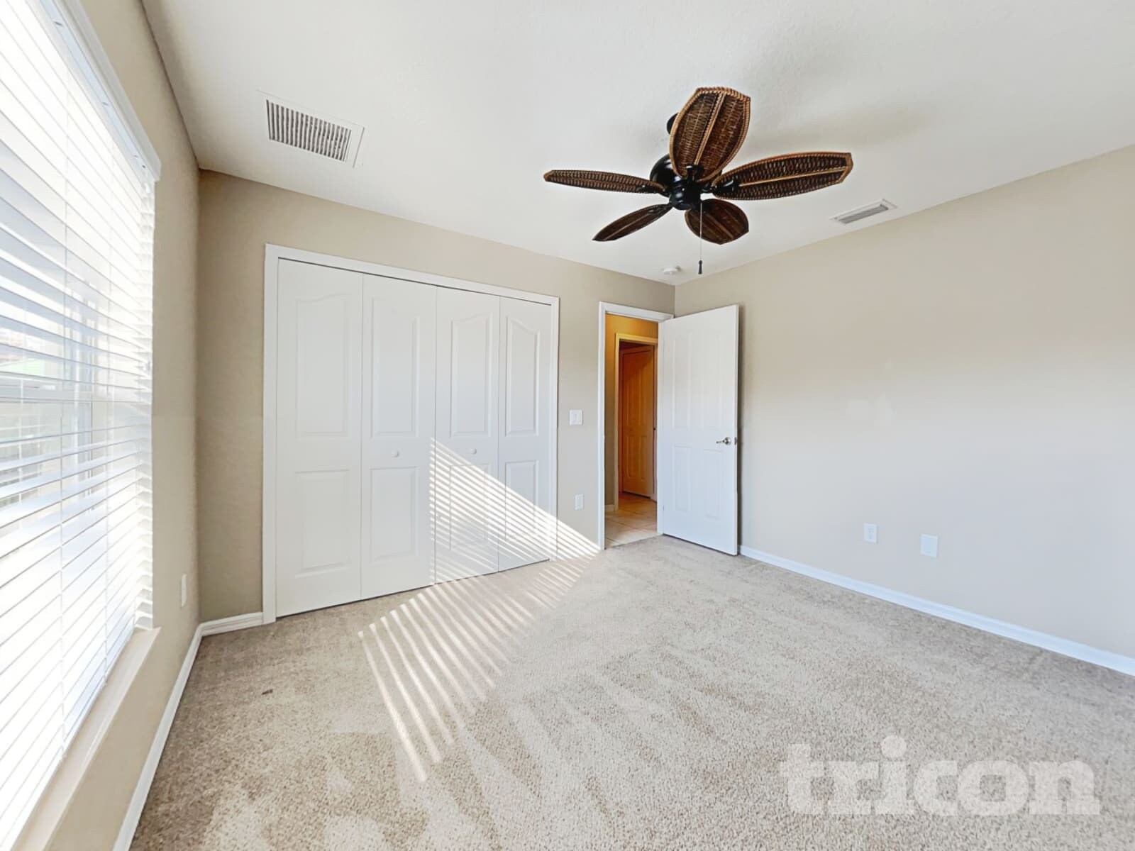 Building Photo - 2099 Godfrey Ave